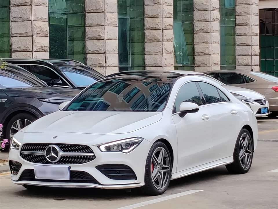 Mercedes-Benz CLA