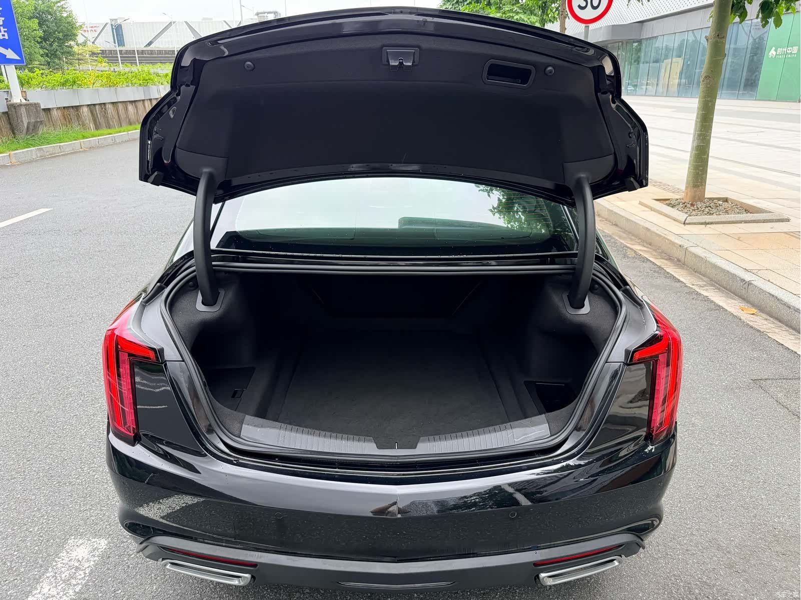 Cadillac CT5, 2023 33