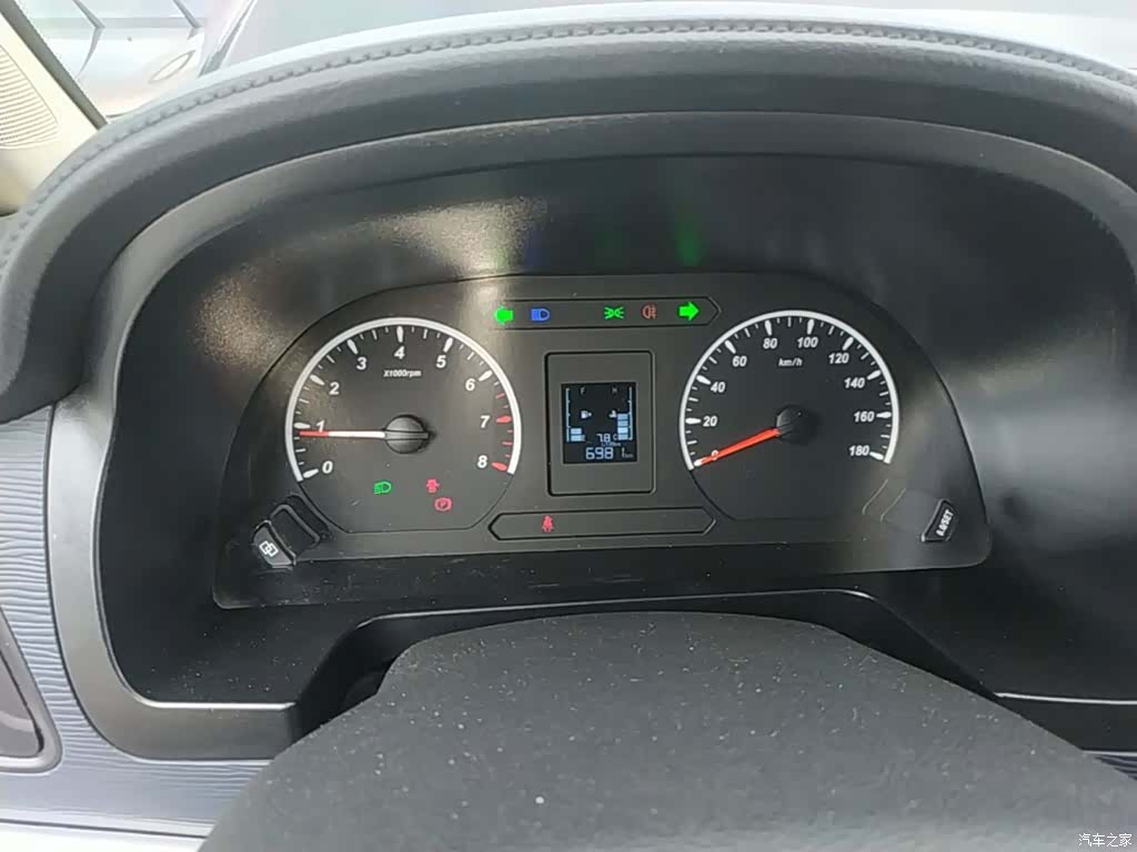 DongFeng M5, 2025 12