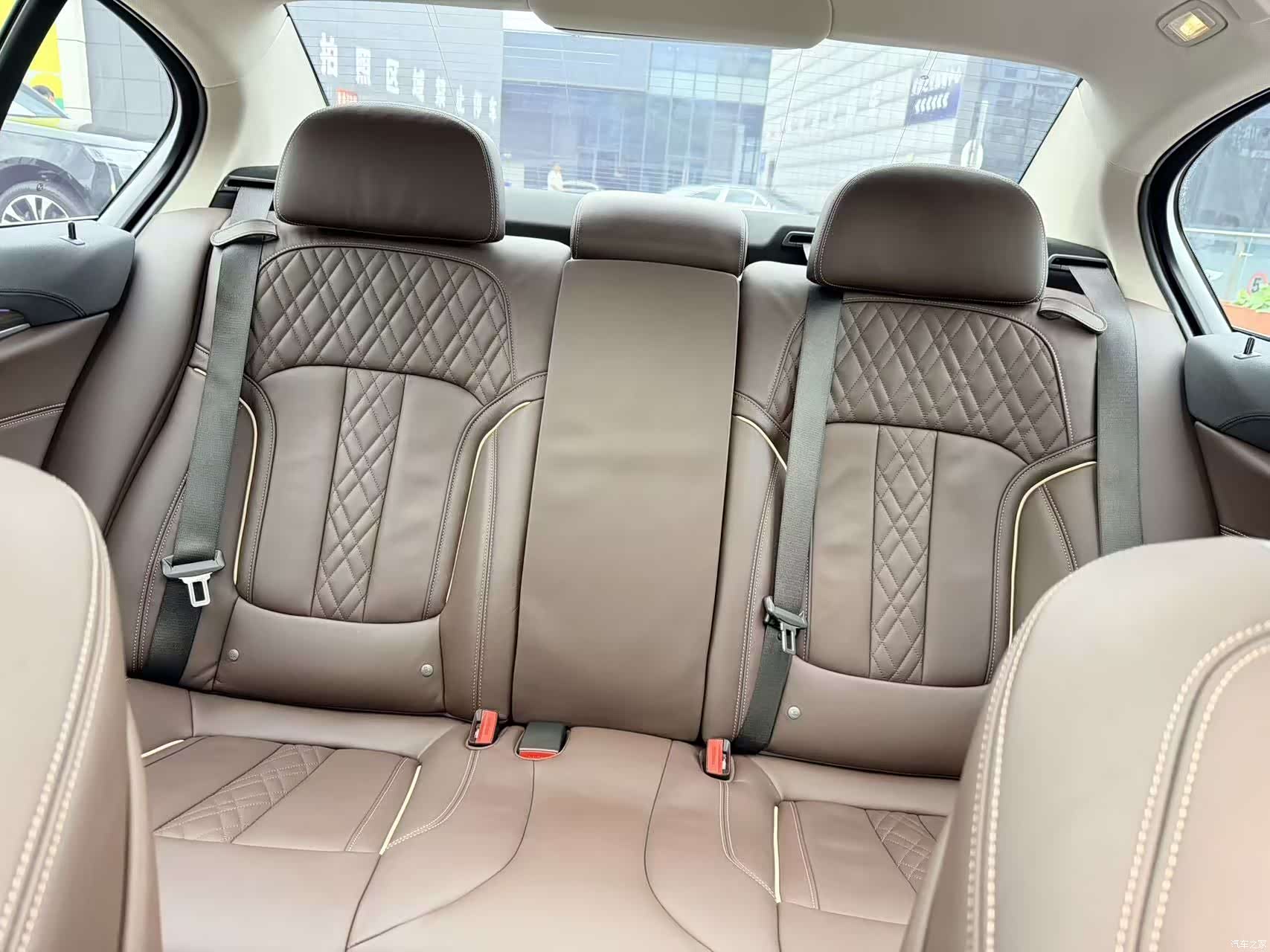 BMW 5 Series, 2019 29