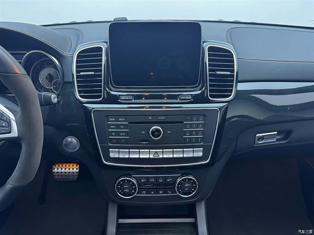 Mercedes-Benz GLS, 2019 13