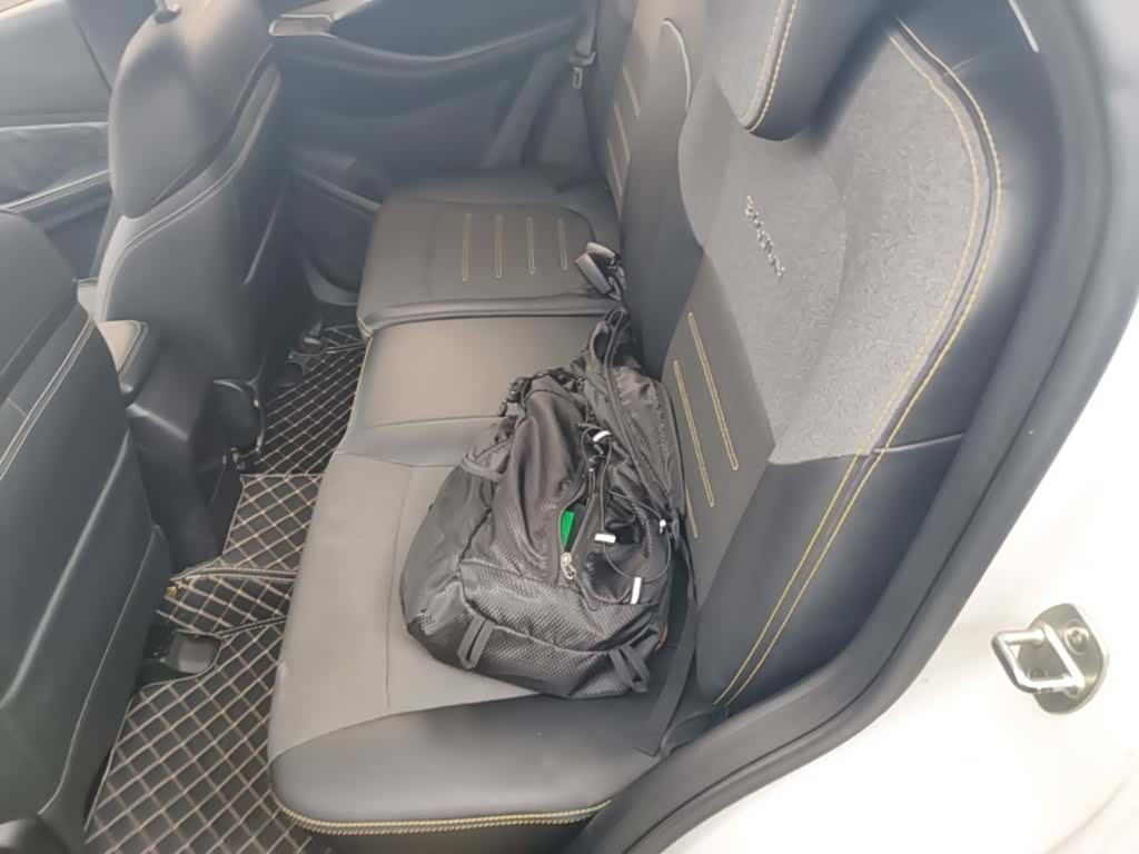 Wuling RS-3, 2019 17
