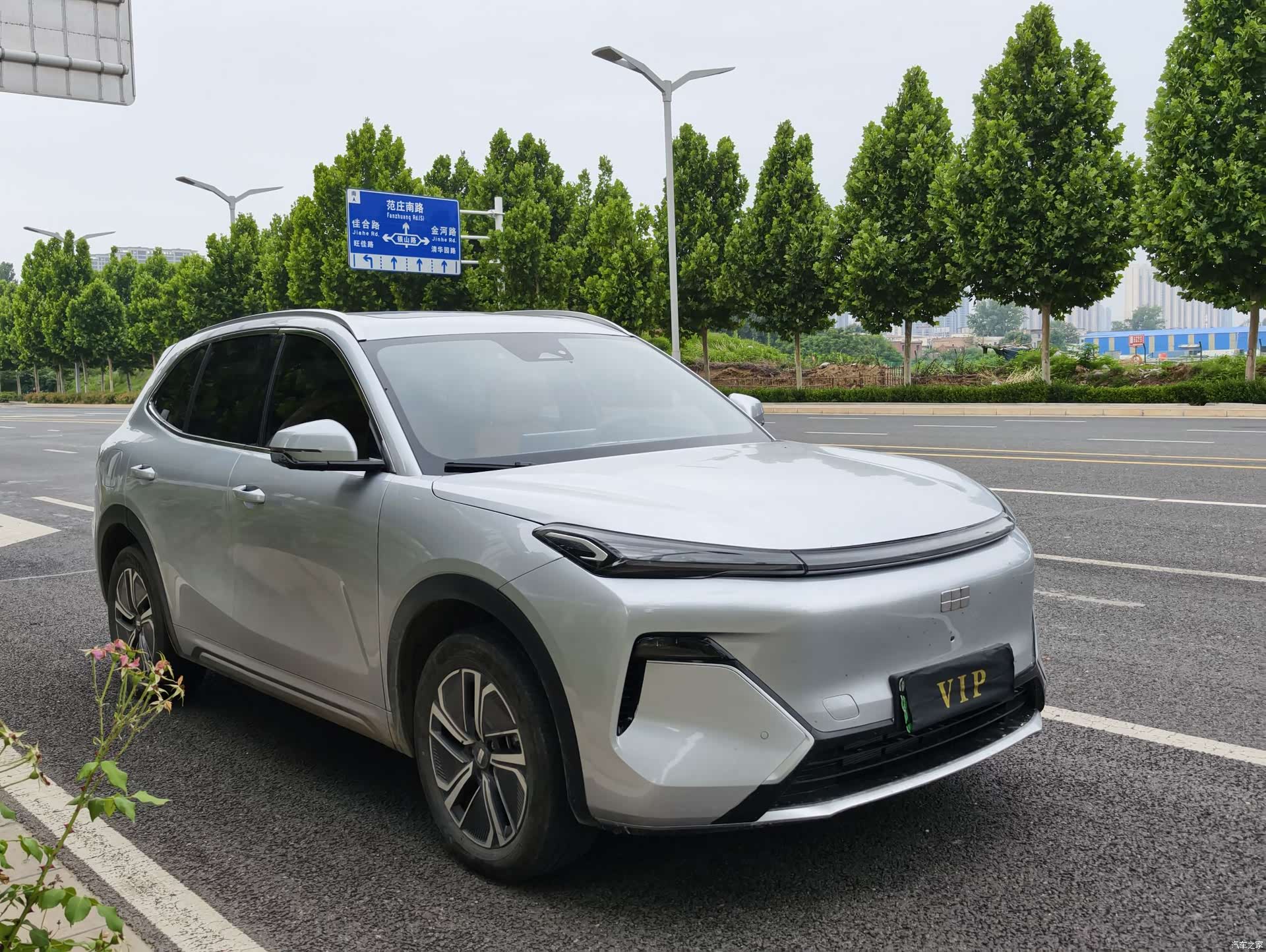 Geely 7, 2025 3