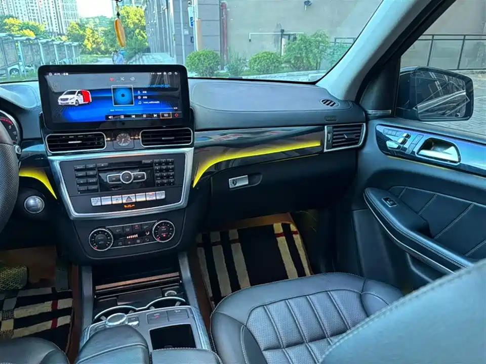 Mercedes-Benz GL grade