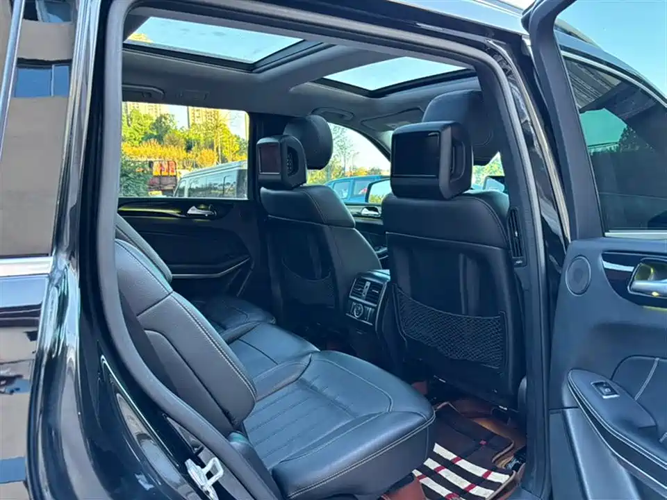 Mercedes-Benz GL grade