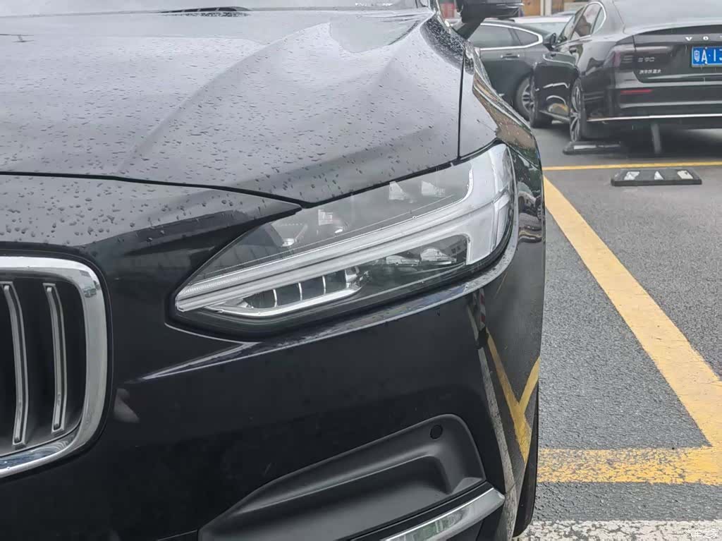 Volvo S90, 2023 4