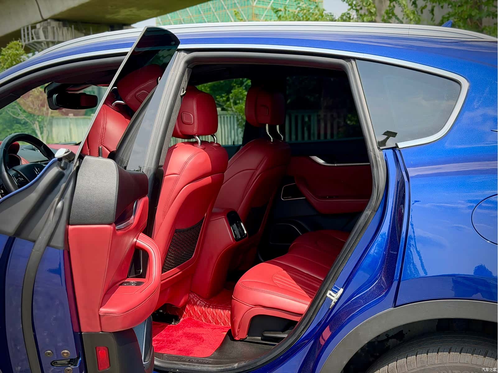 Maserati Levante, 2017 11