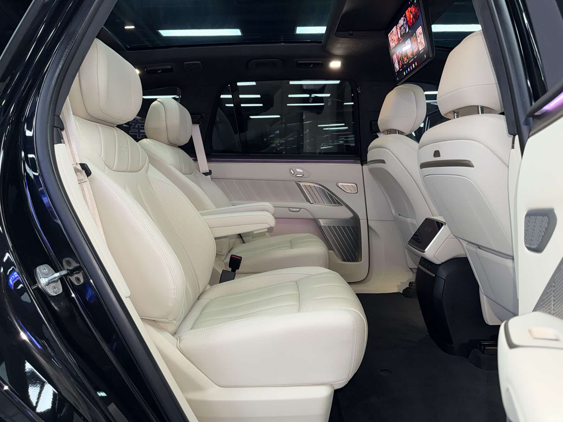NIO L90, 2025 12