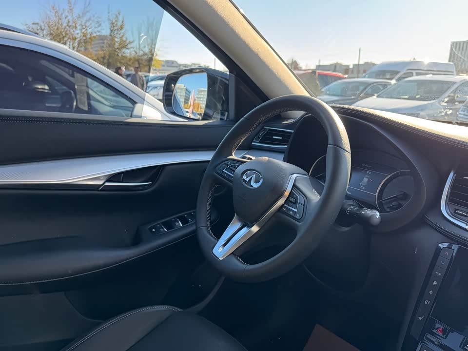 Infiniti QX50