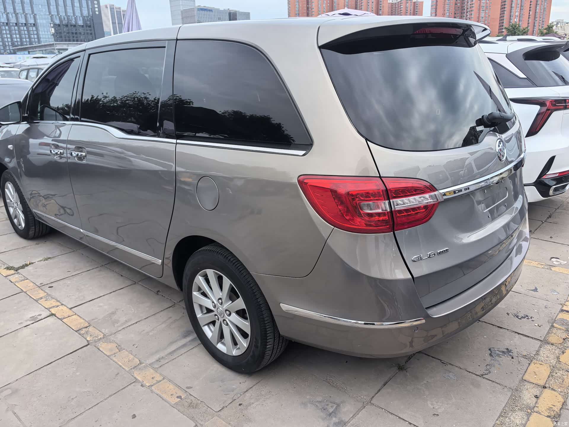 Buick GL8, 2019 11