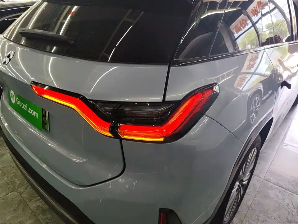 NIO ES6