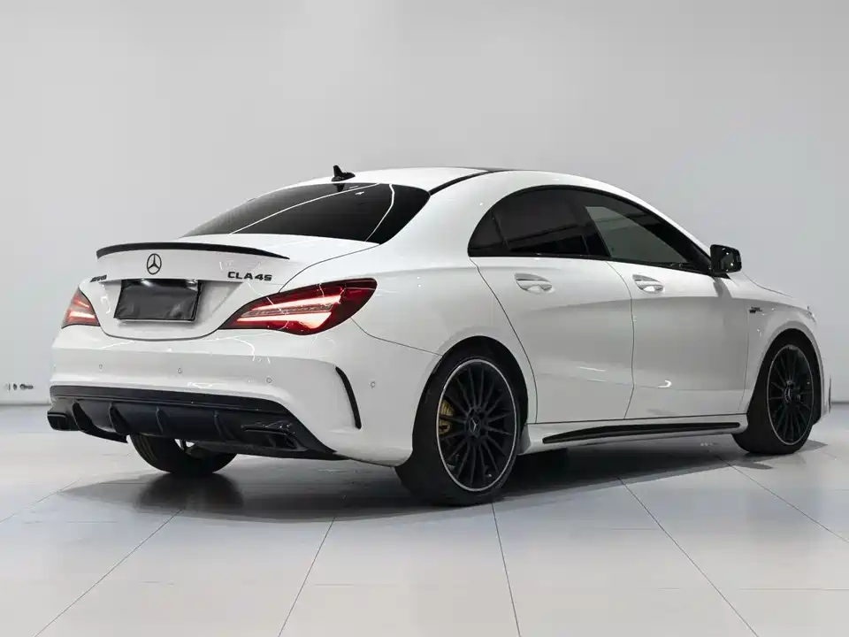 Mercedes-Benz CLA AMG