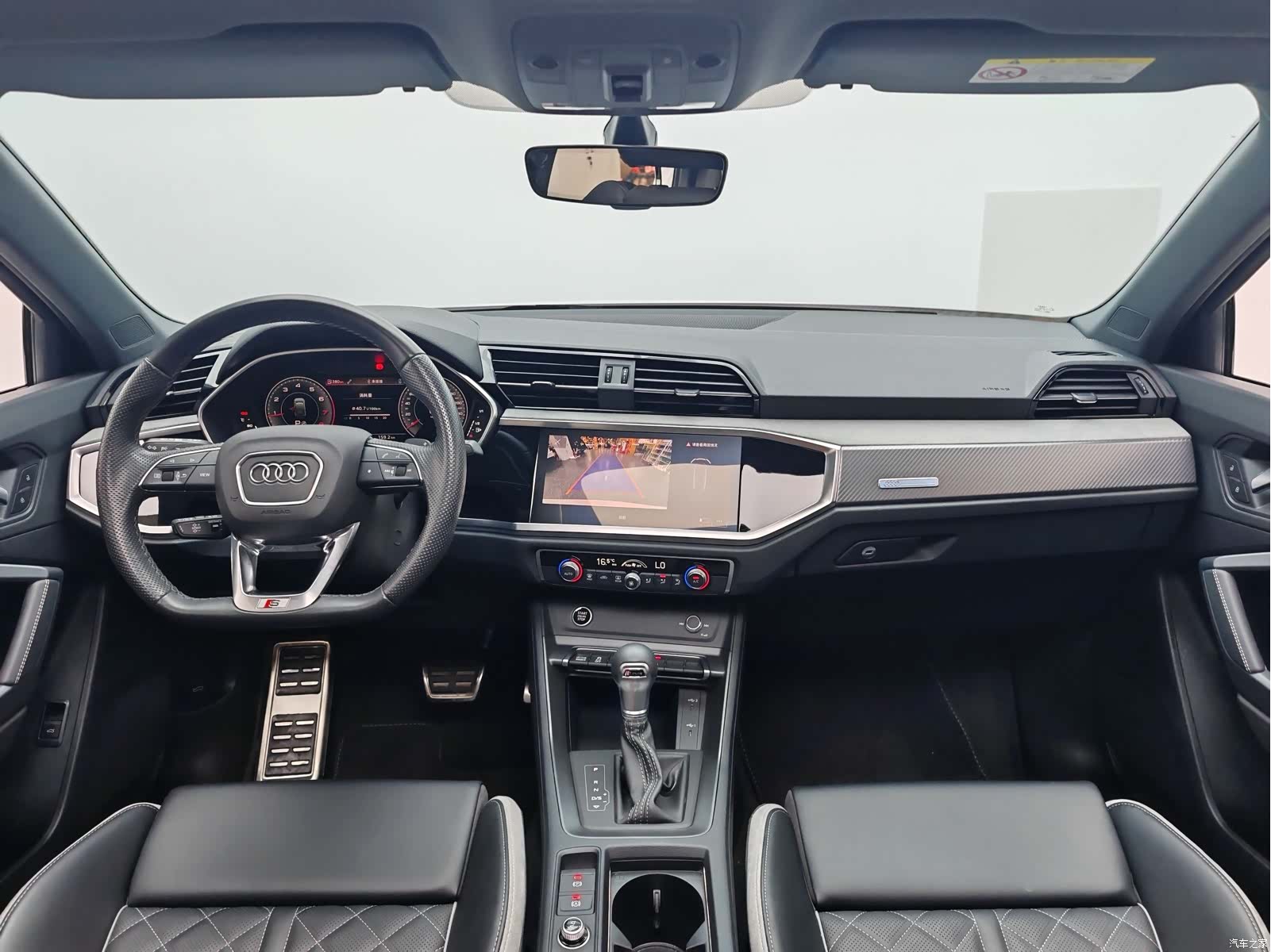Audi Q3, 2024 15
