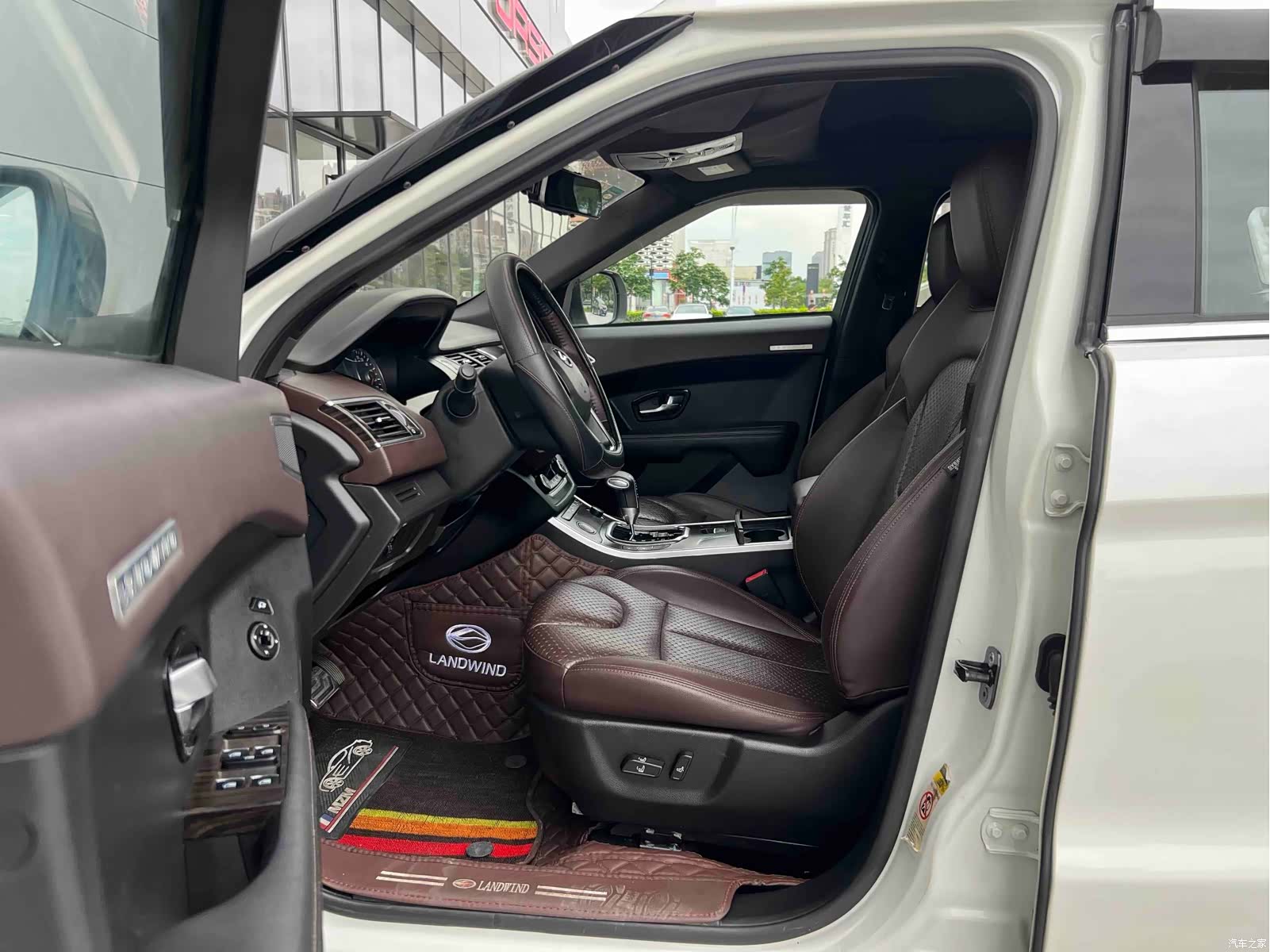 Landwind X7, 2016 11