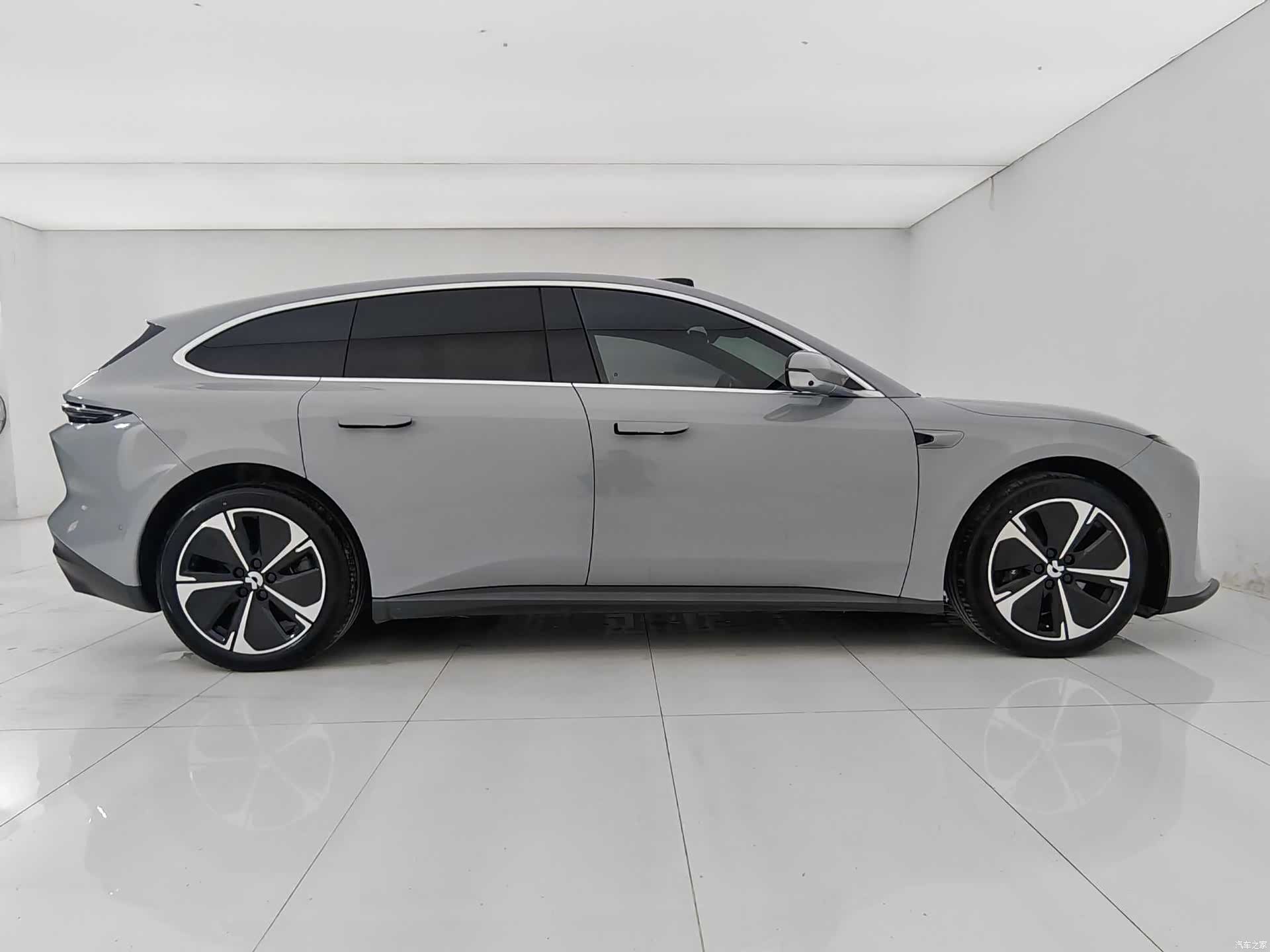 NIO ET5, 2024 8