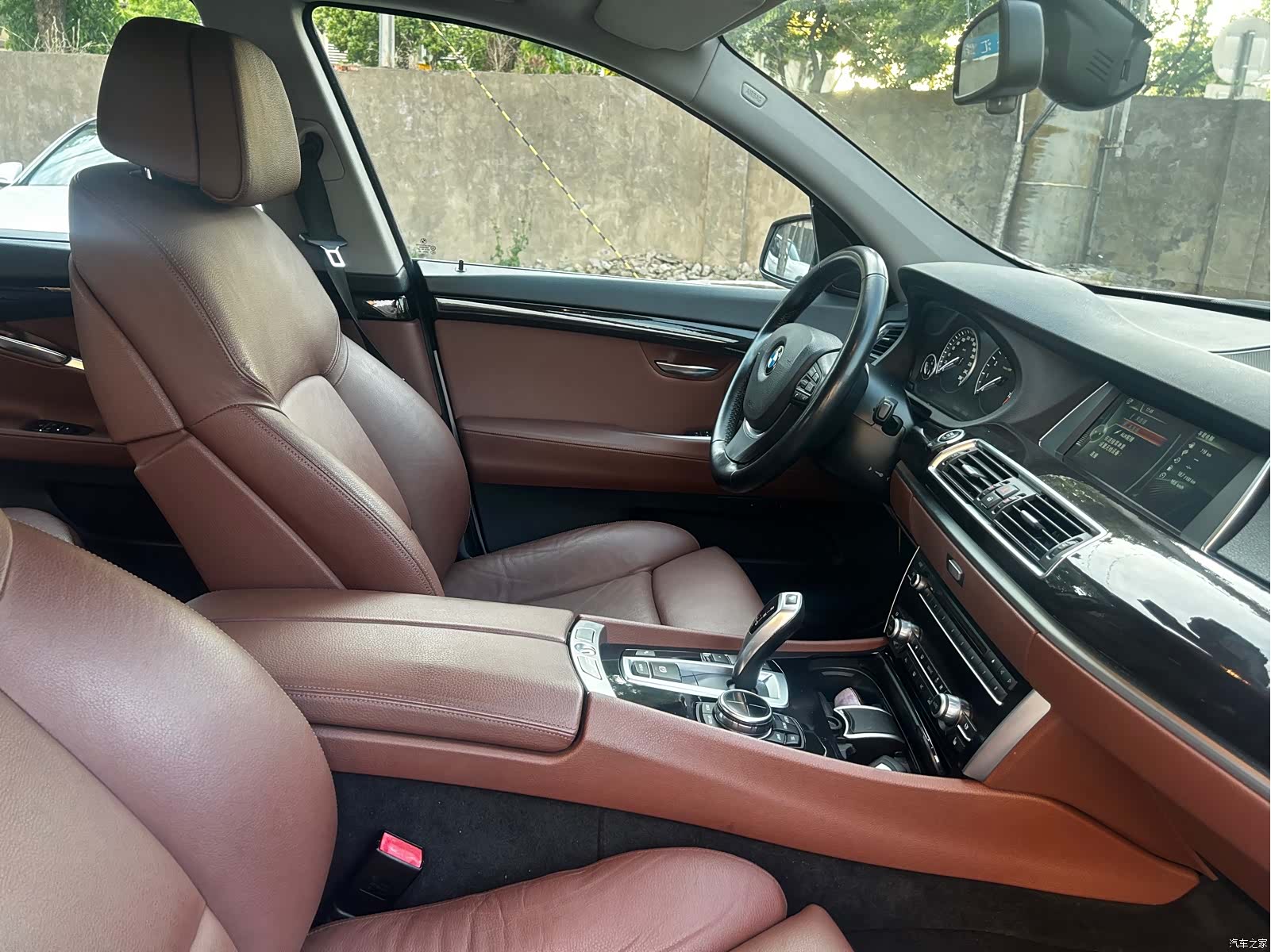 BMW 5 Series, 2013 9