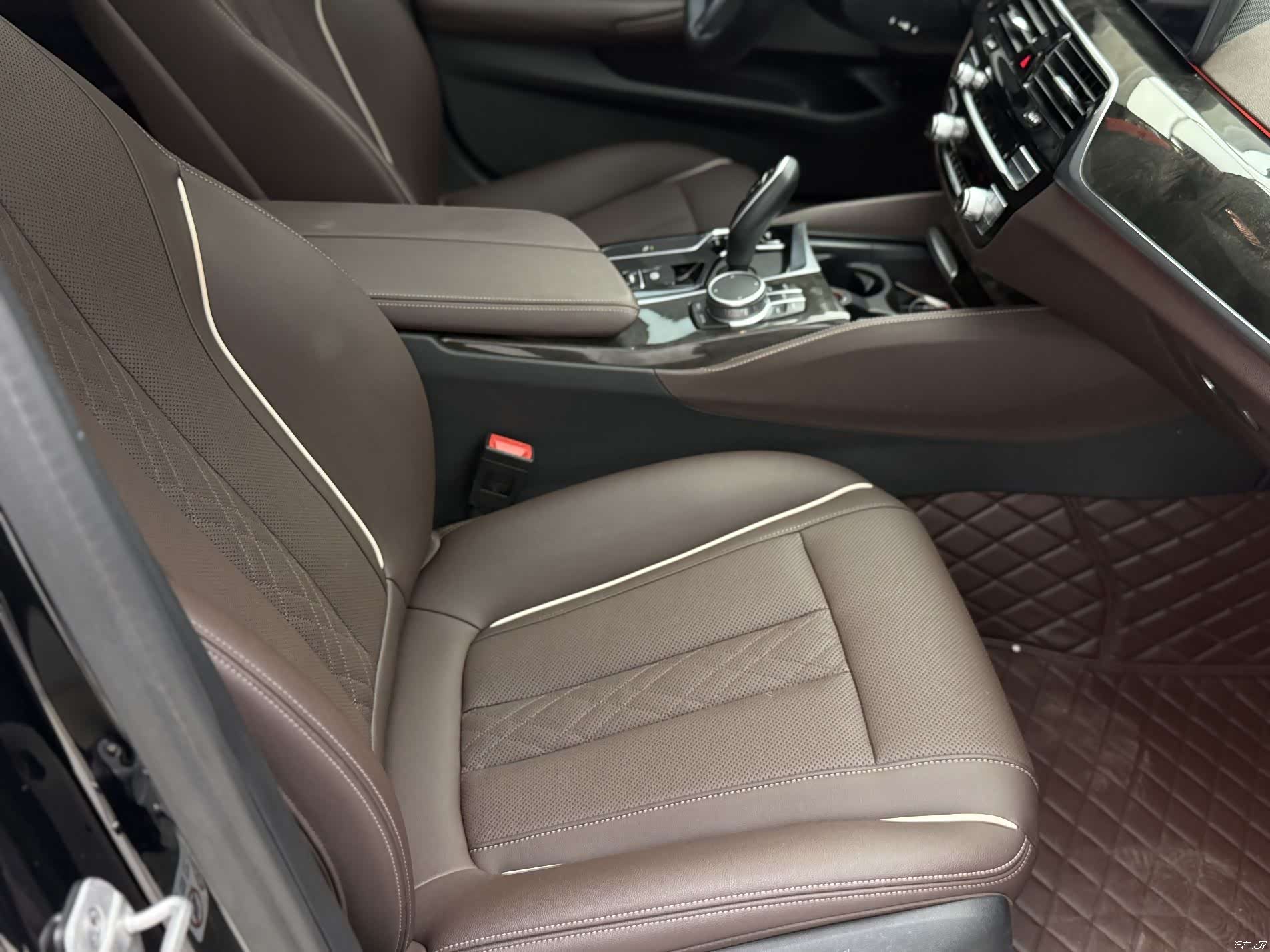 BMW 5 Series, 2021 11