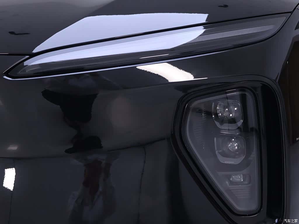 NIO ES6, 2025 4
