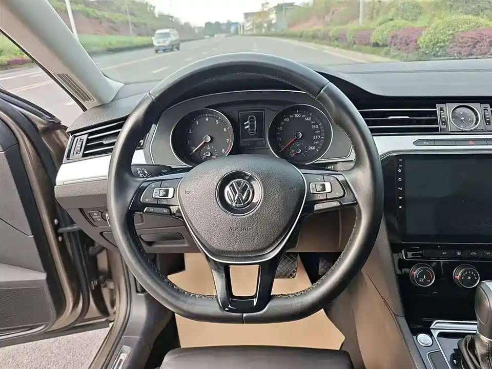 Volkswagen Magotan