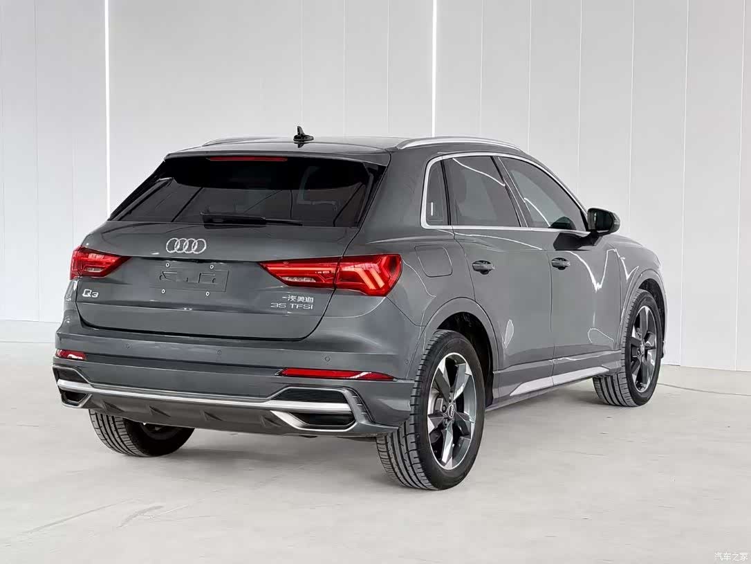 Audi Q3, 2022 4