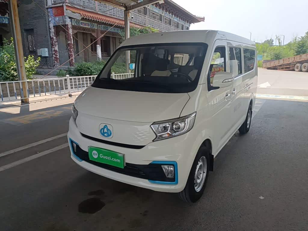Changan V5 EV