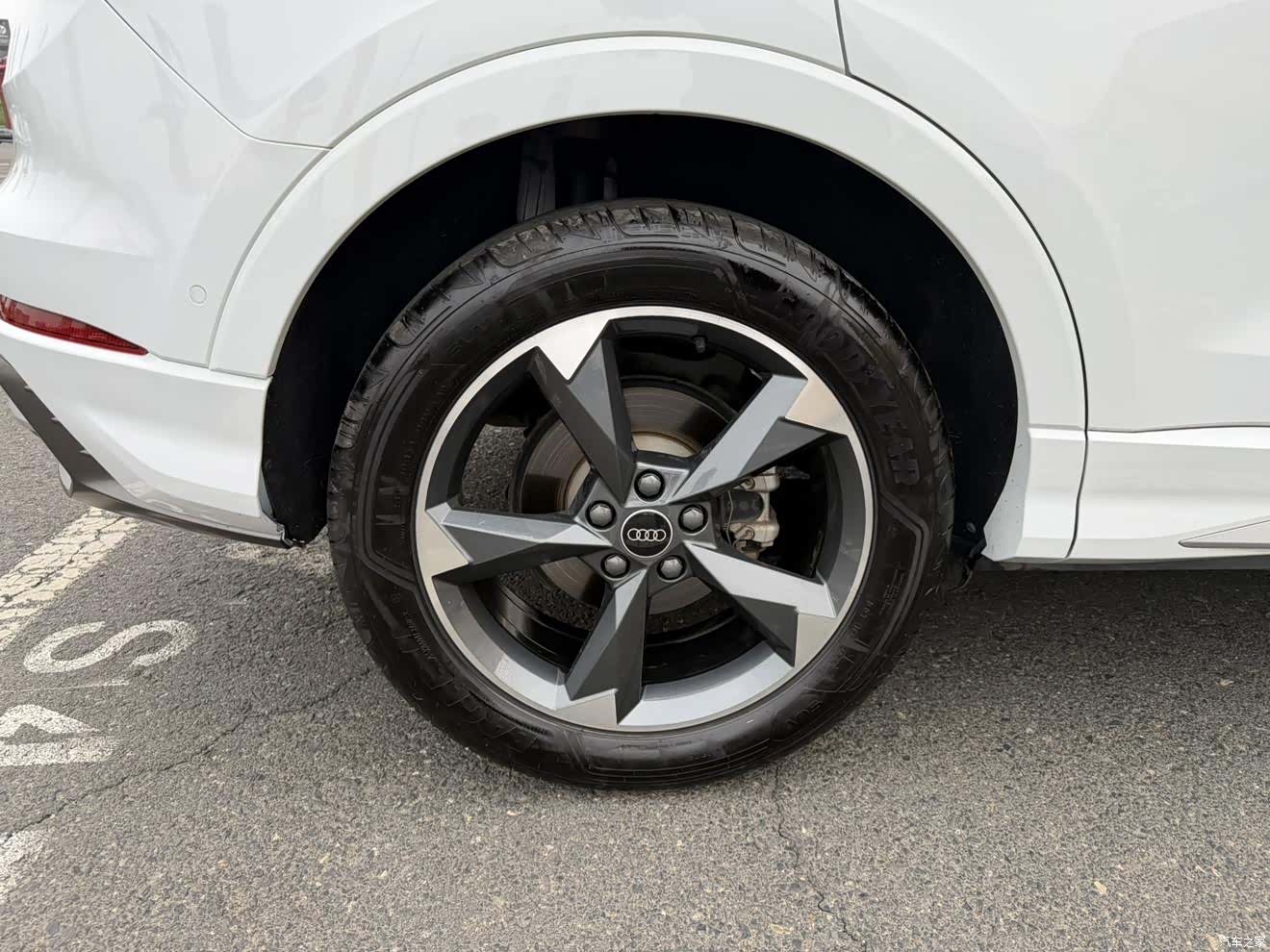 Audi Q3, 2022 14