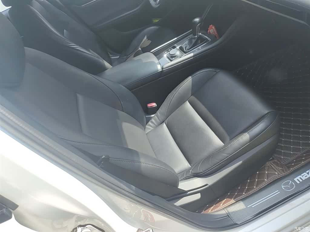Mazda Mazda3, 2020 25