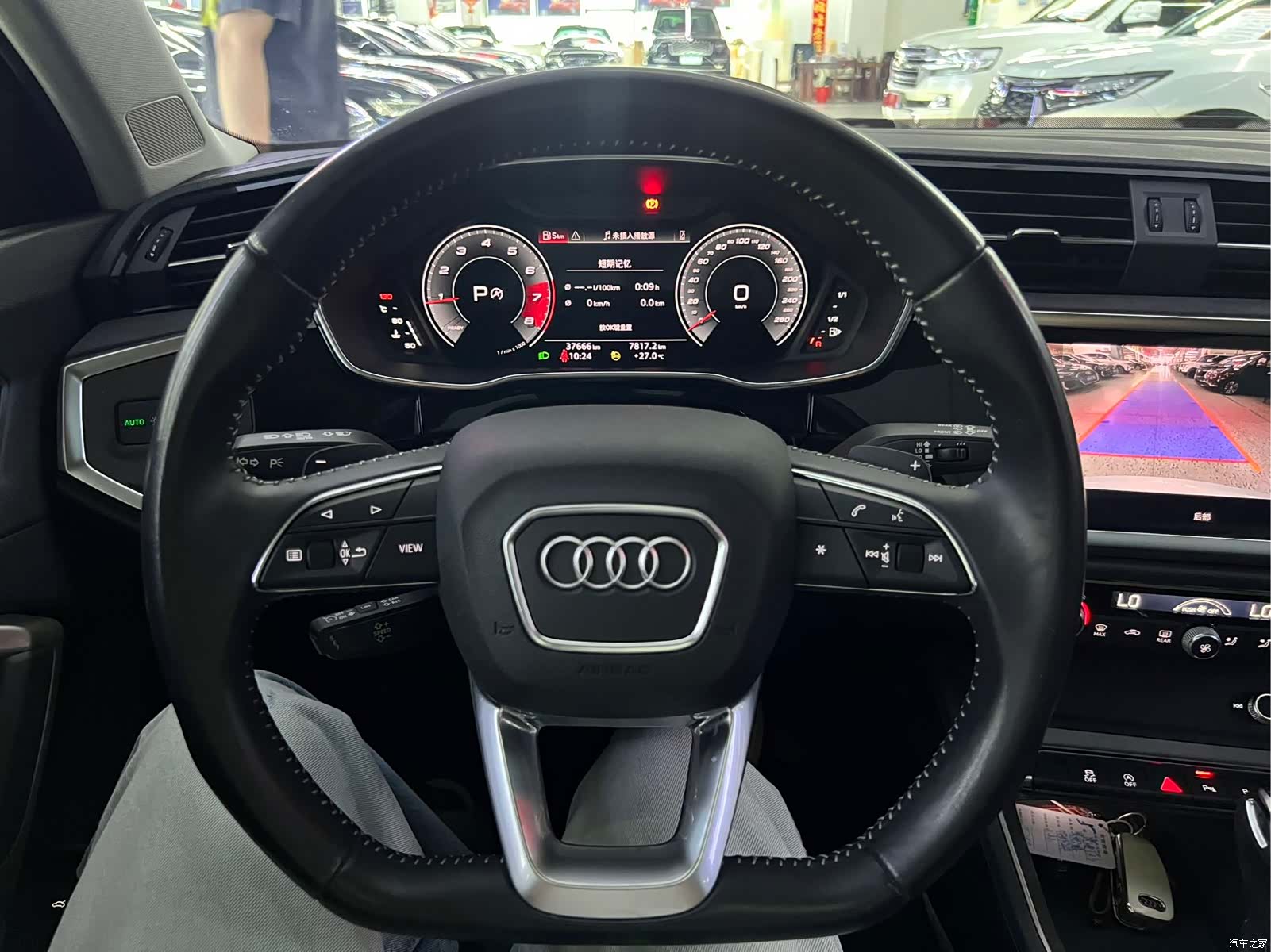Audi Q3, 2022 13