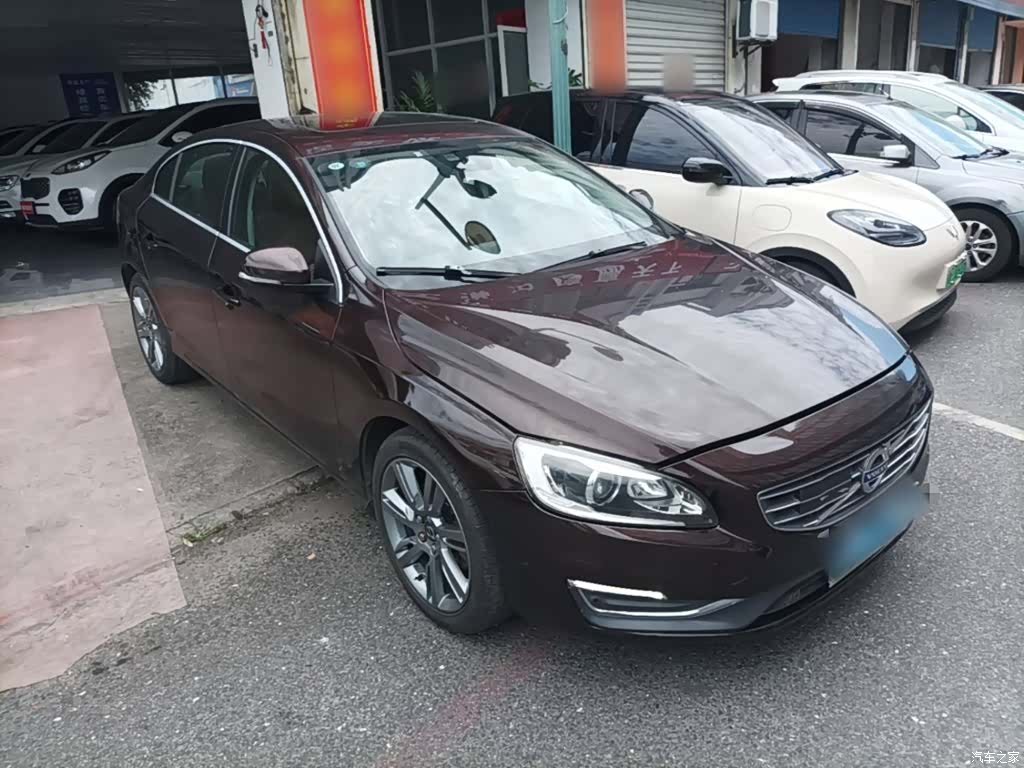 Volvo S60, 2016 4
