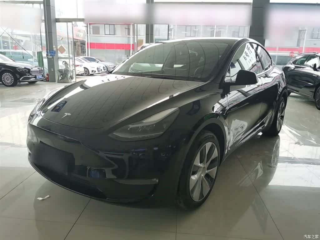 Tesla Model Y, 2023 2