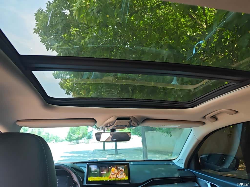 Geely Preface, 2021 18
