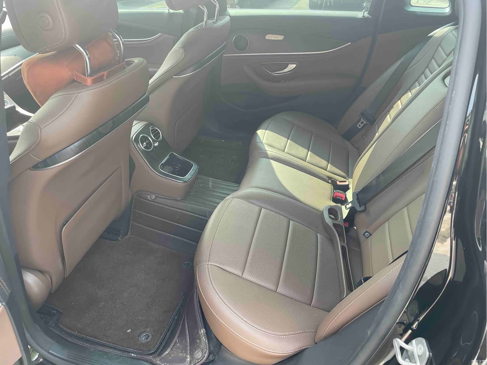 Mercedes-Benz E-Class, 2023 6