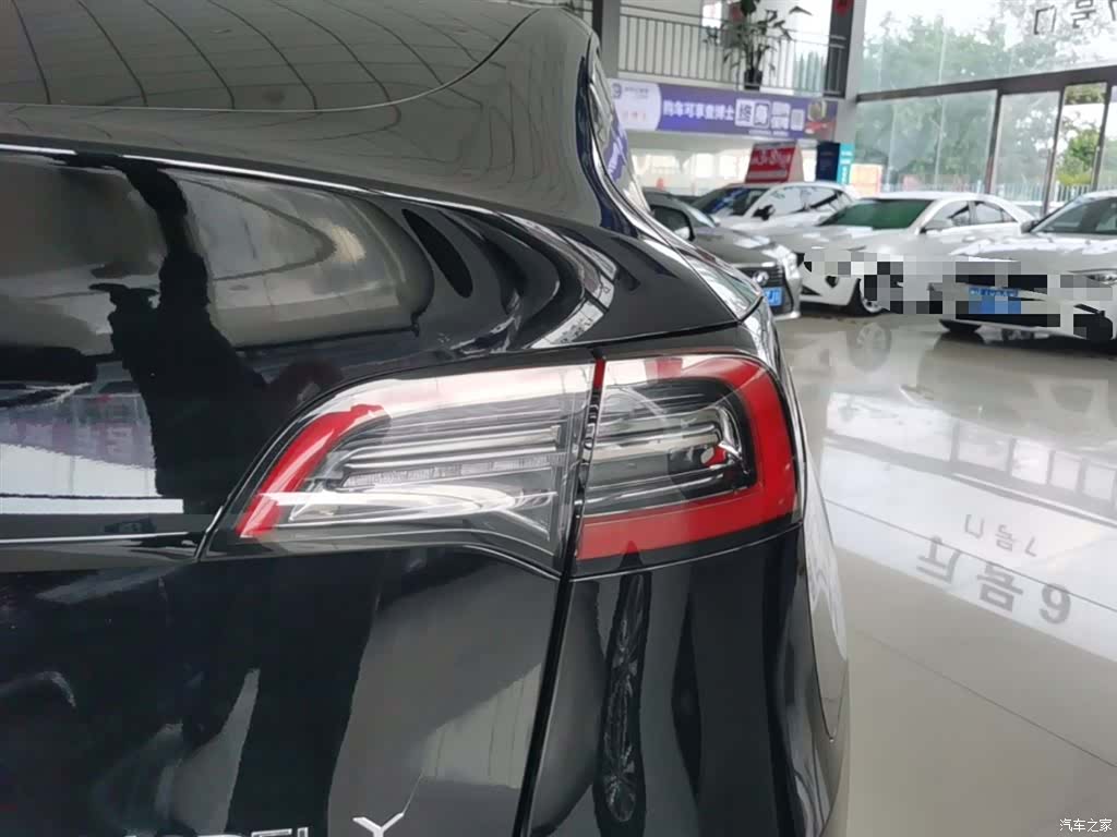 Tesla Model Y, 2023 8