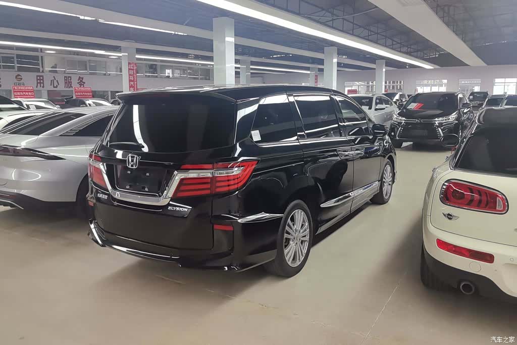 Honda Elysion, 2018 3