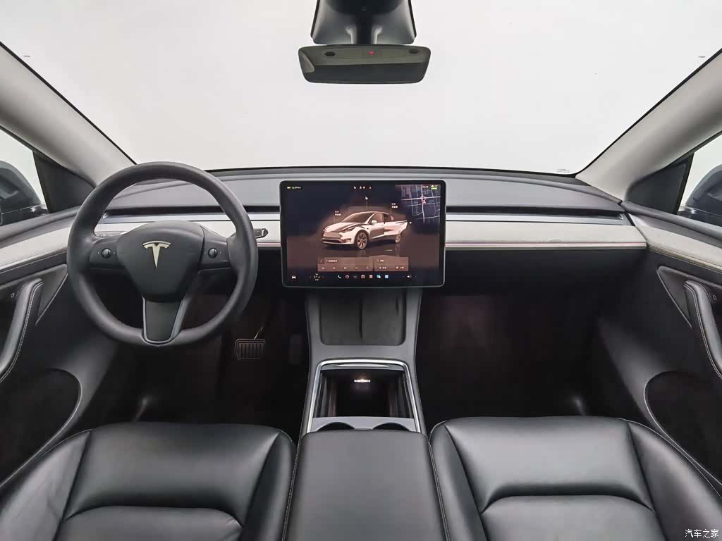 Tesla Model Y, 2024 все фото