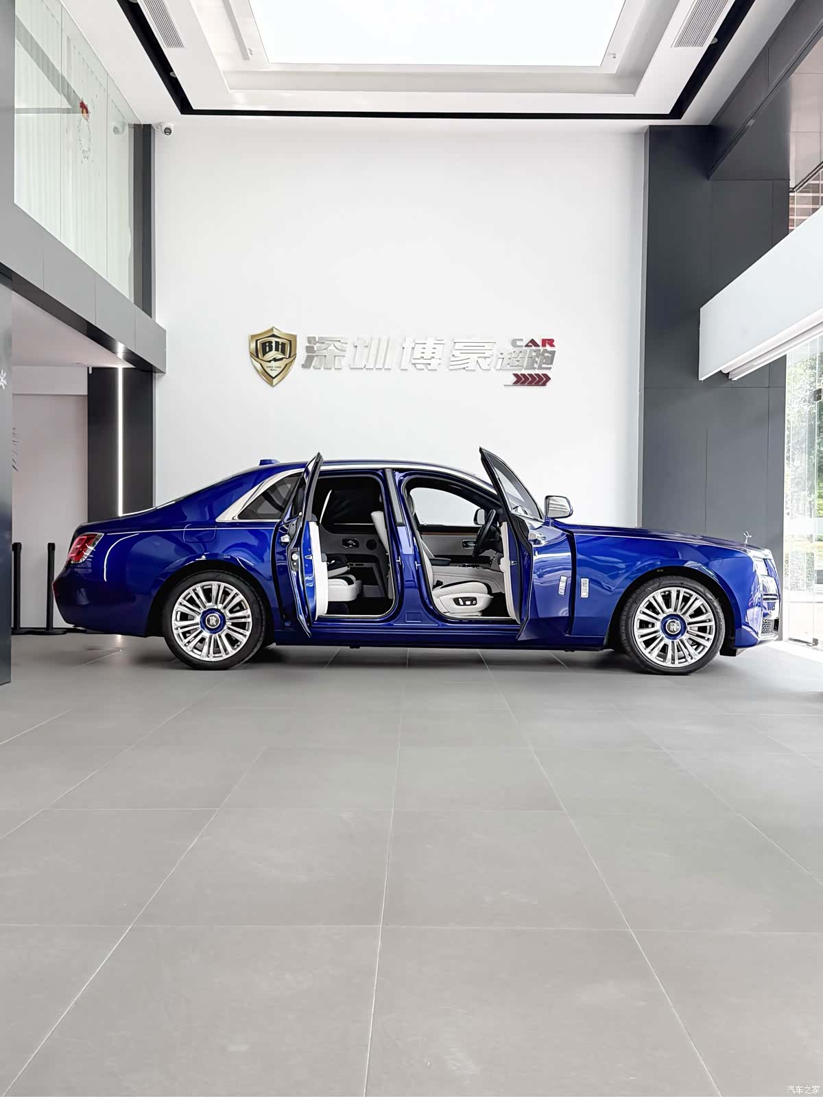 Rolls-Royce Ghost, 2021 9