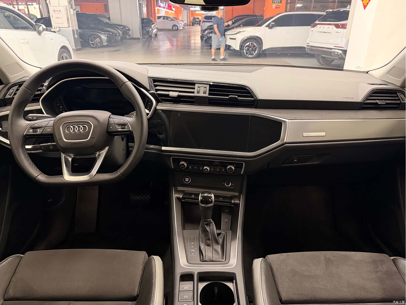 Audi Q3, 2023 9