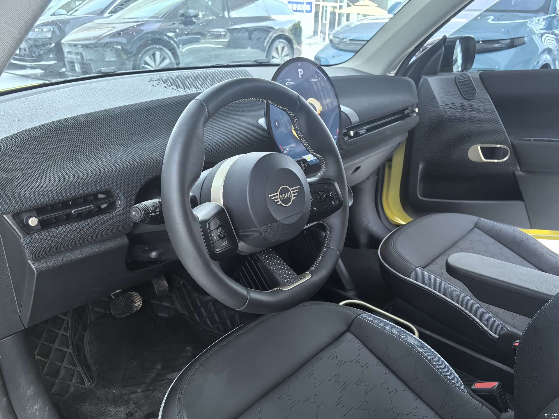 Mini Cooper, 2025 11
