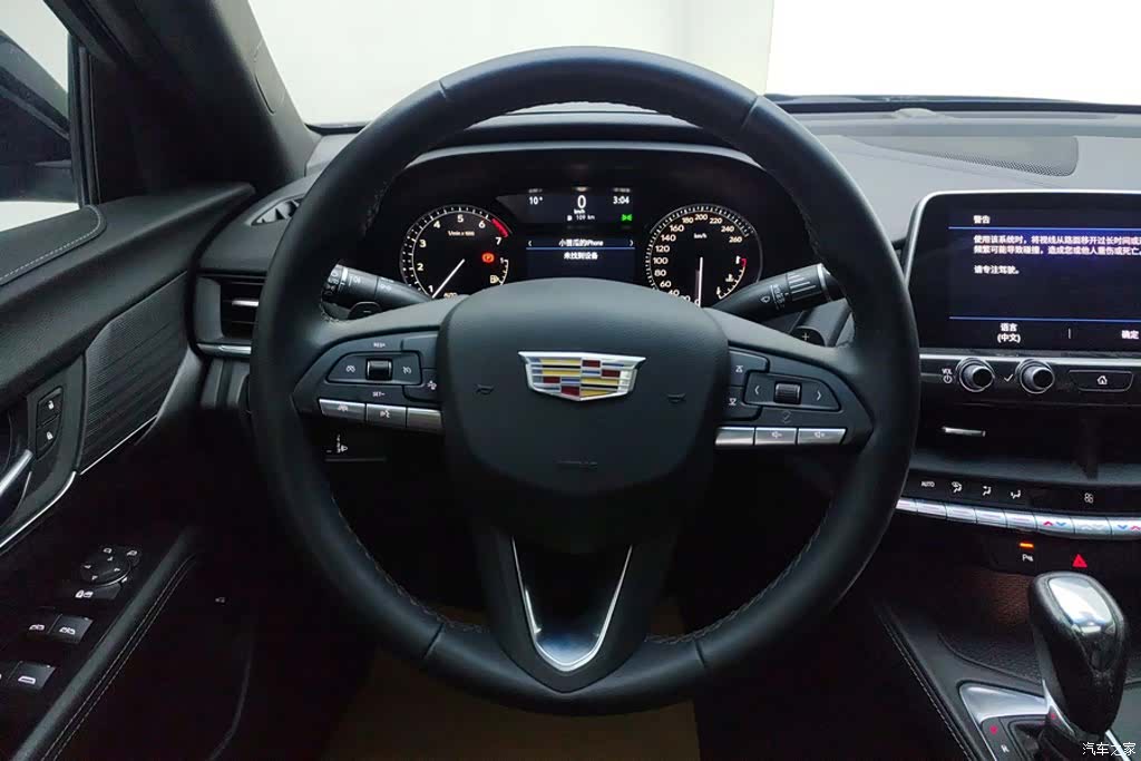 Cadillac CT4, 2023 15