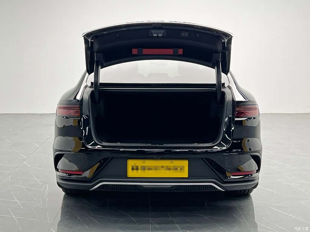 BYD Han, 2023 11