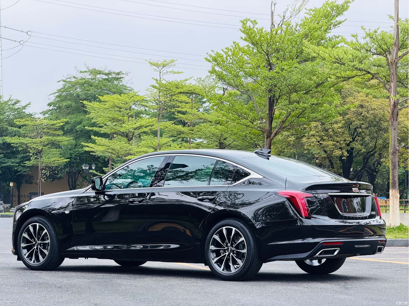Cadillac CT5, 2025 все фото