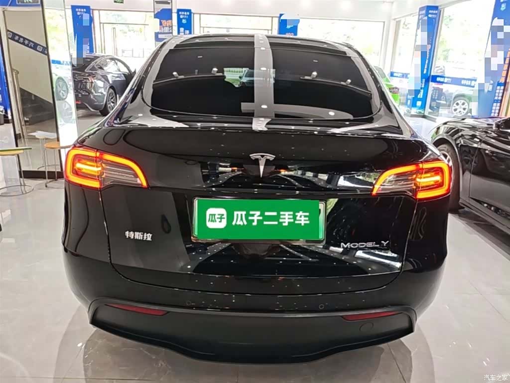 Tesla Model Y, 2023 6
