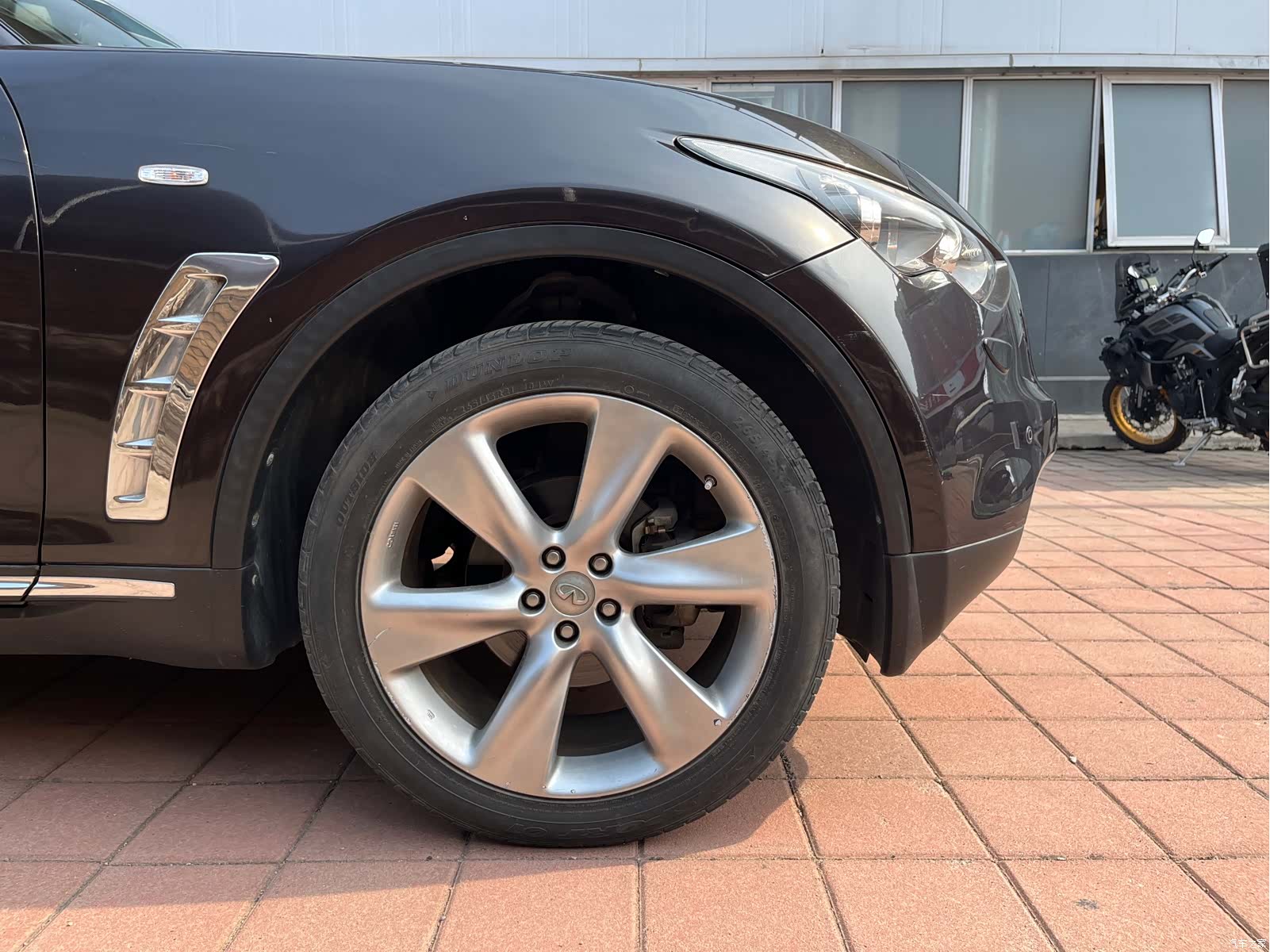 Infiniti FX35, 2012 22