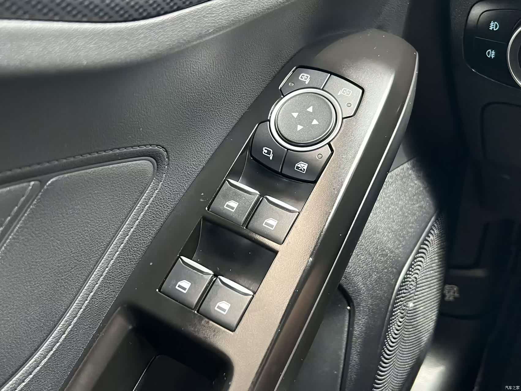 Ford Focus, 2022 25