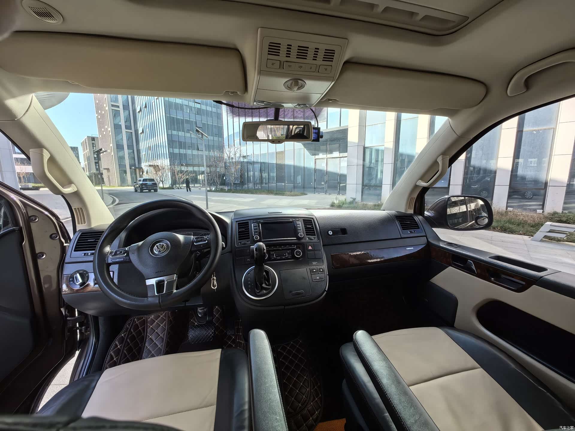 Volkswagen 65, 2016 13
