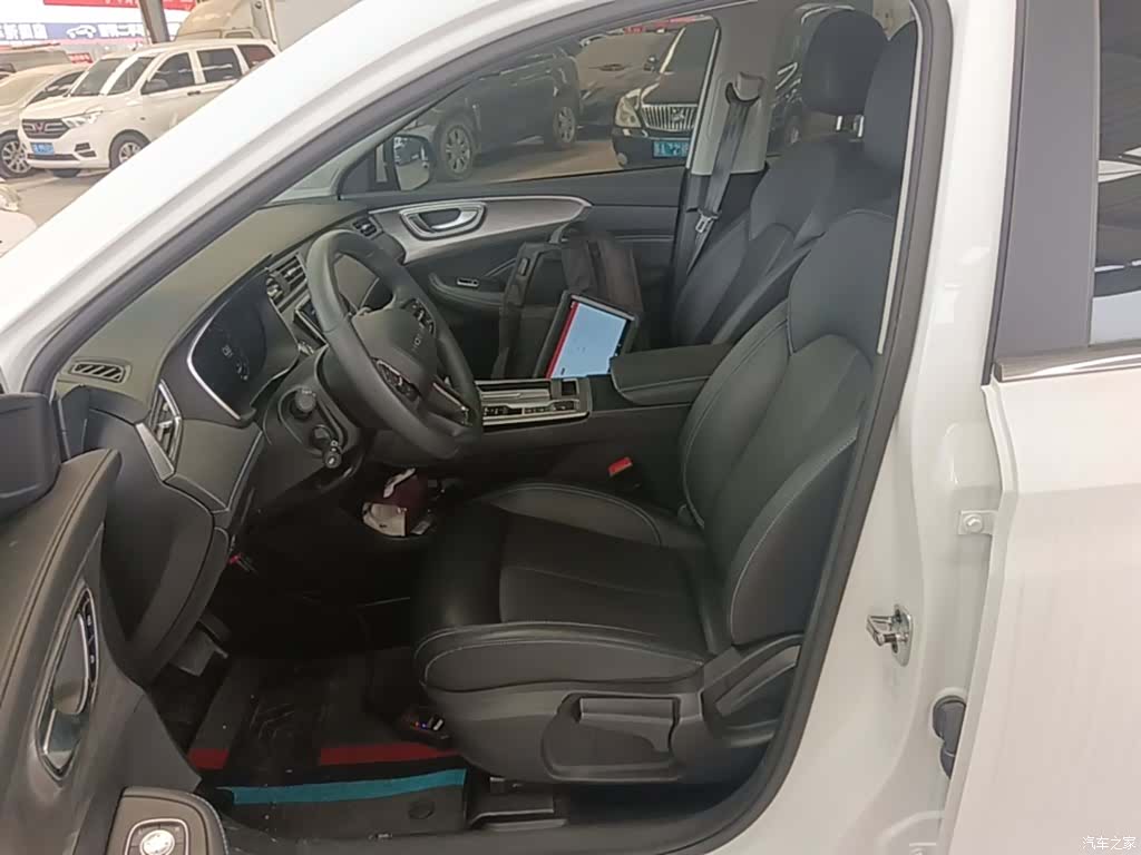 Roewe RX5, 2025 15