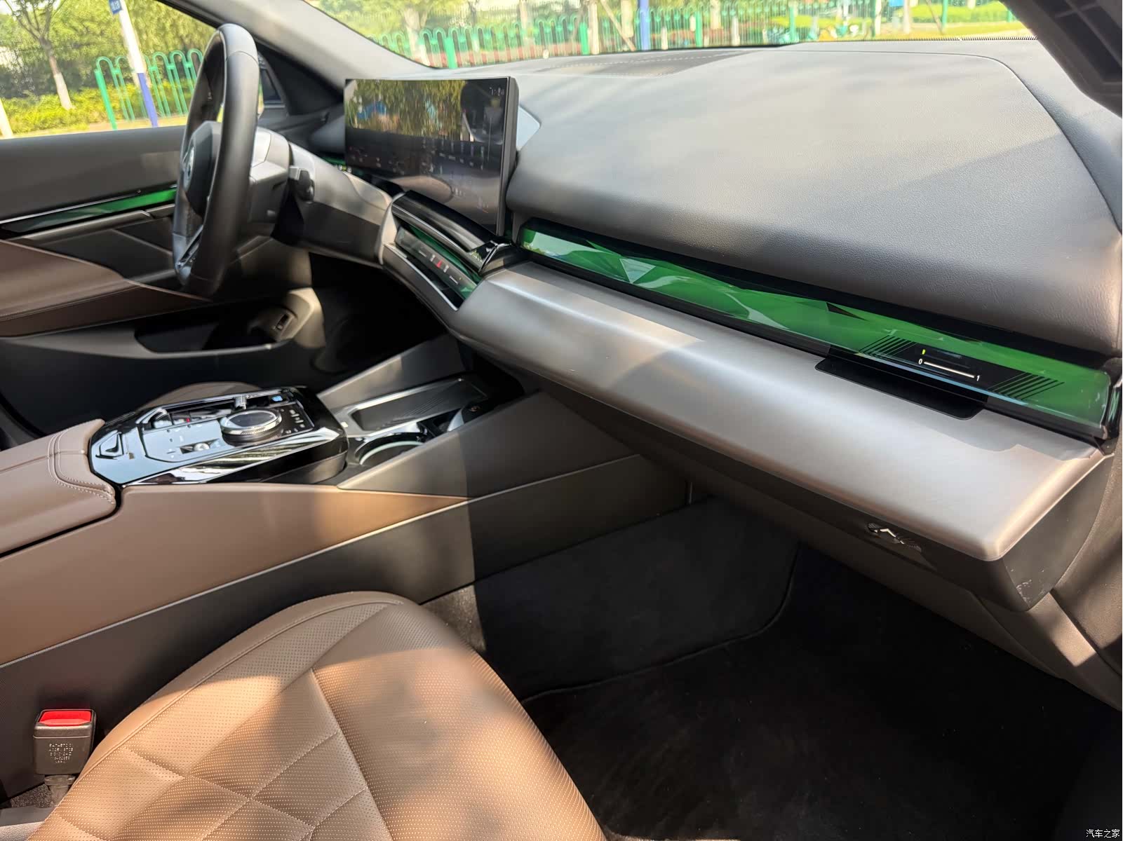BMW i5, 2024 9