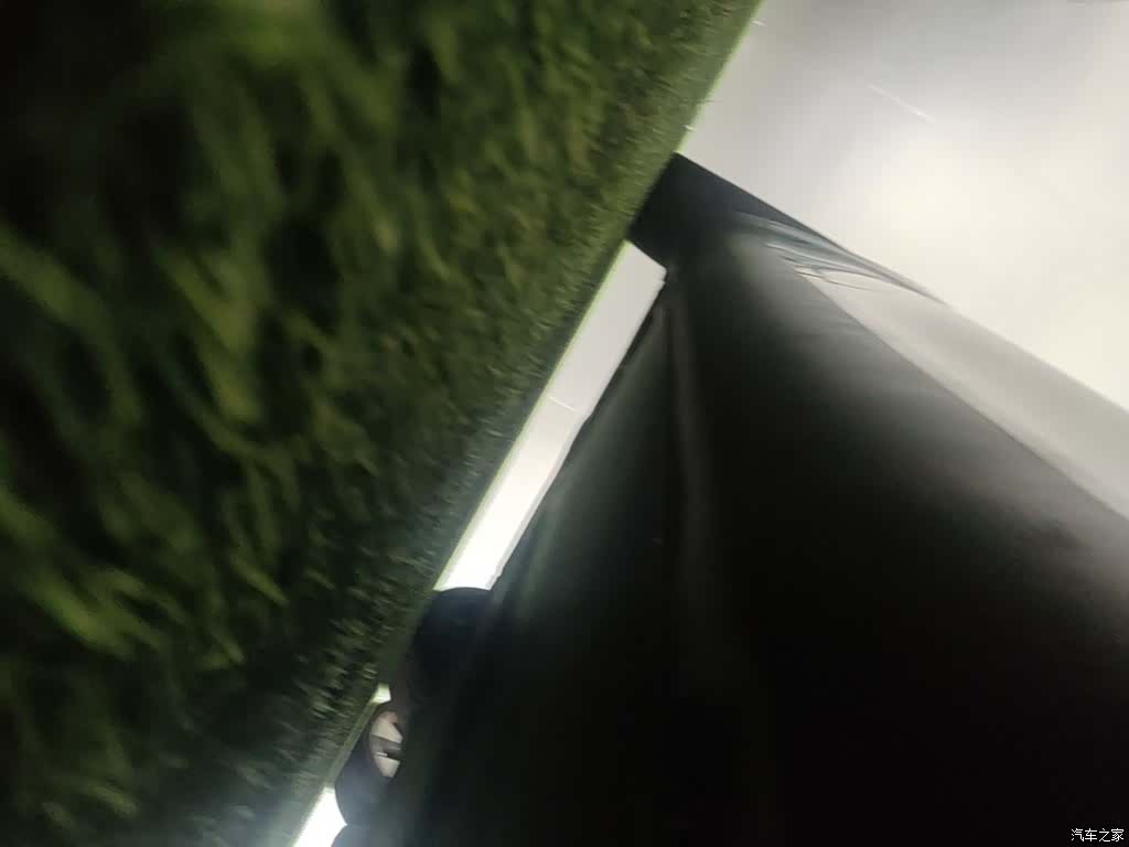 Tesla Model Y, 2024 21