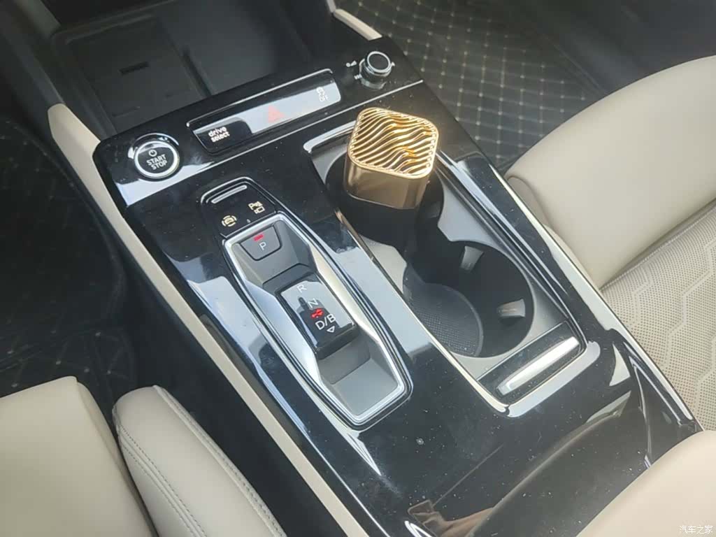 Audi e-tron, 2026 14