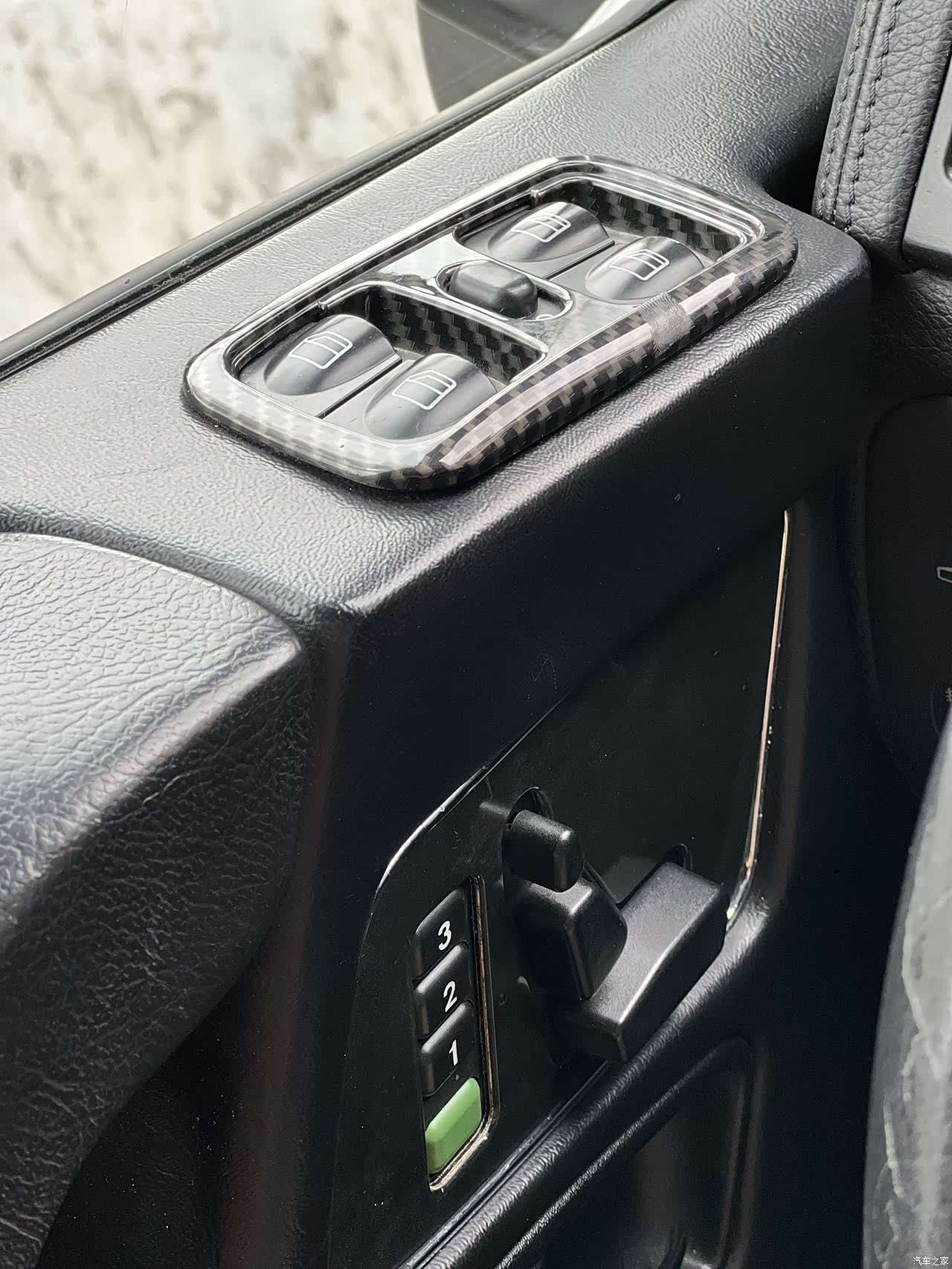 Mercedes-Benz G-Class, 2010 16